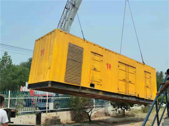 下冶镇300KW柴油发电机组油耗是多少?